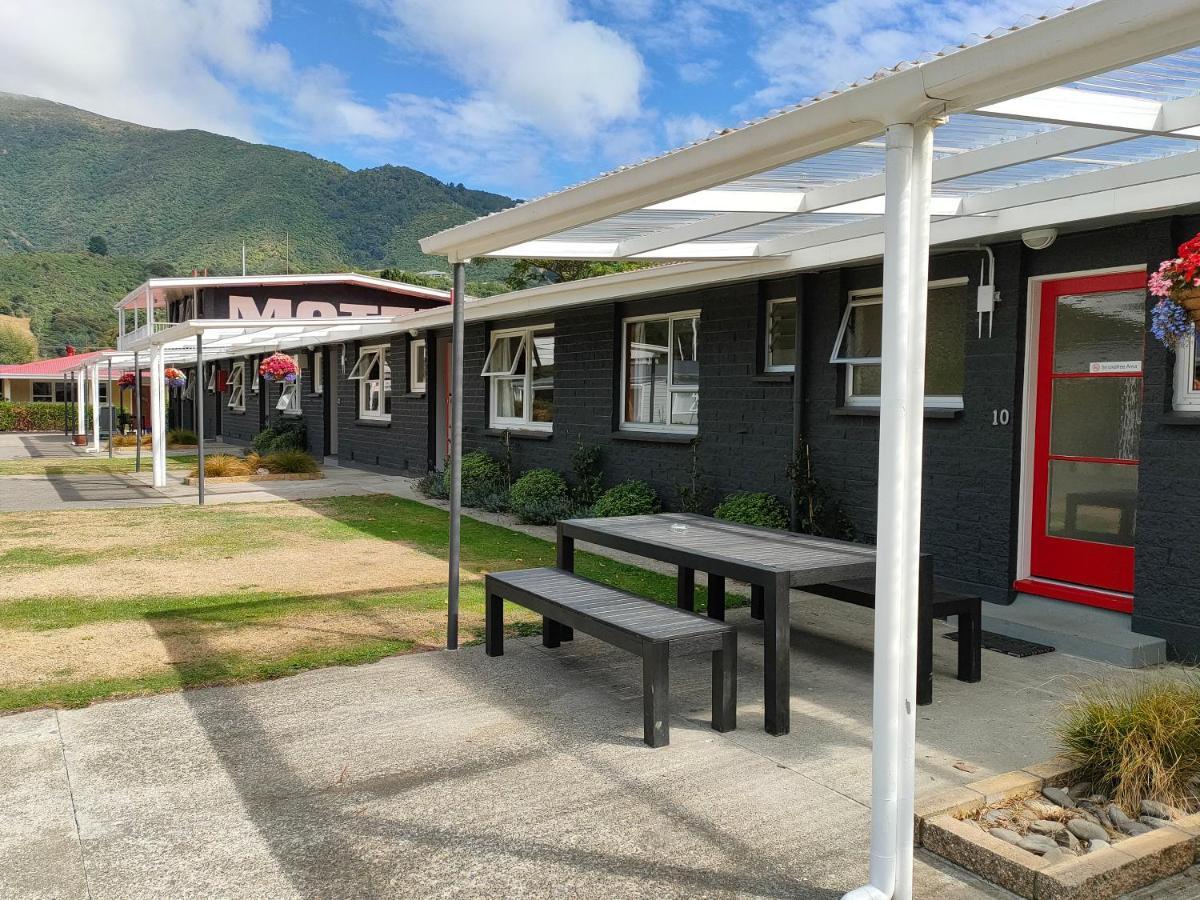 Aaa Marlin Motel Picton Esterno foto