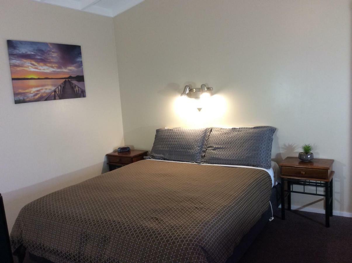 Aaa Marlin Motel Picton Esterno foto