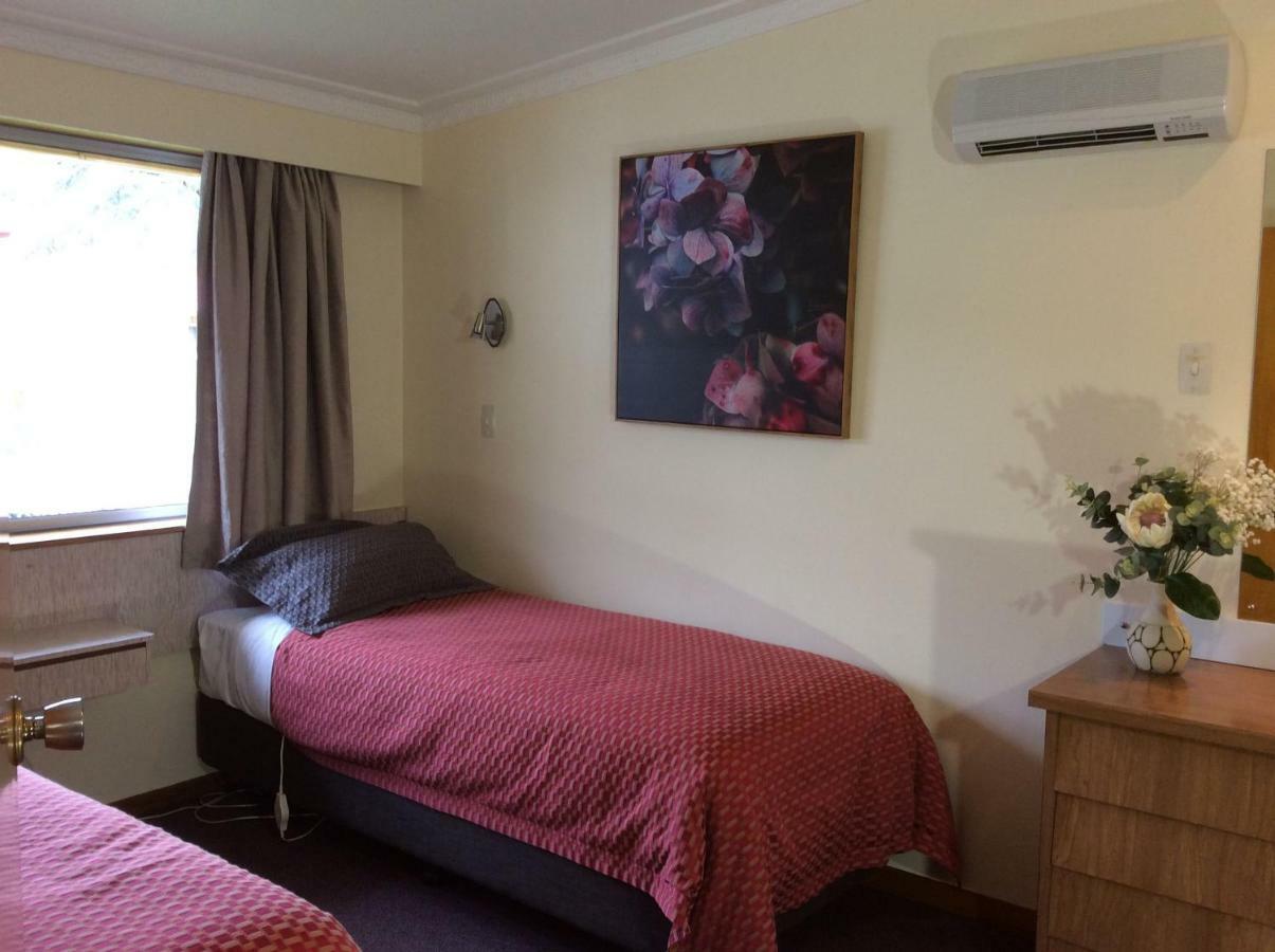 Aaa Marlin Motel Picton Esterno foto
